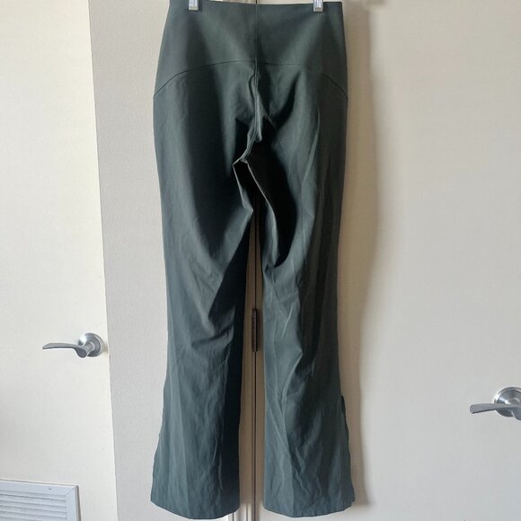 Lululemon High-Rise Flared Pant – Dark Forest – Size 4 - Picture 9 of 12